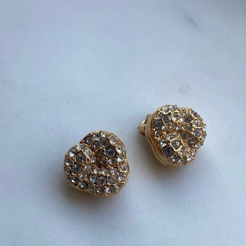 Beautiful gold tone SWAROVSKI crystal clip on earrings_9